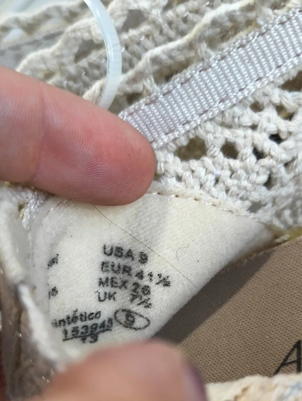 American Eagle Outfitters Crochet Ballet Flats - Cream AB